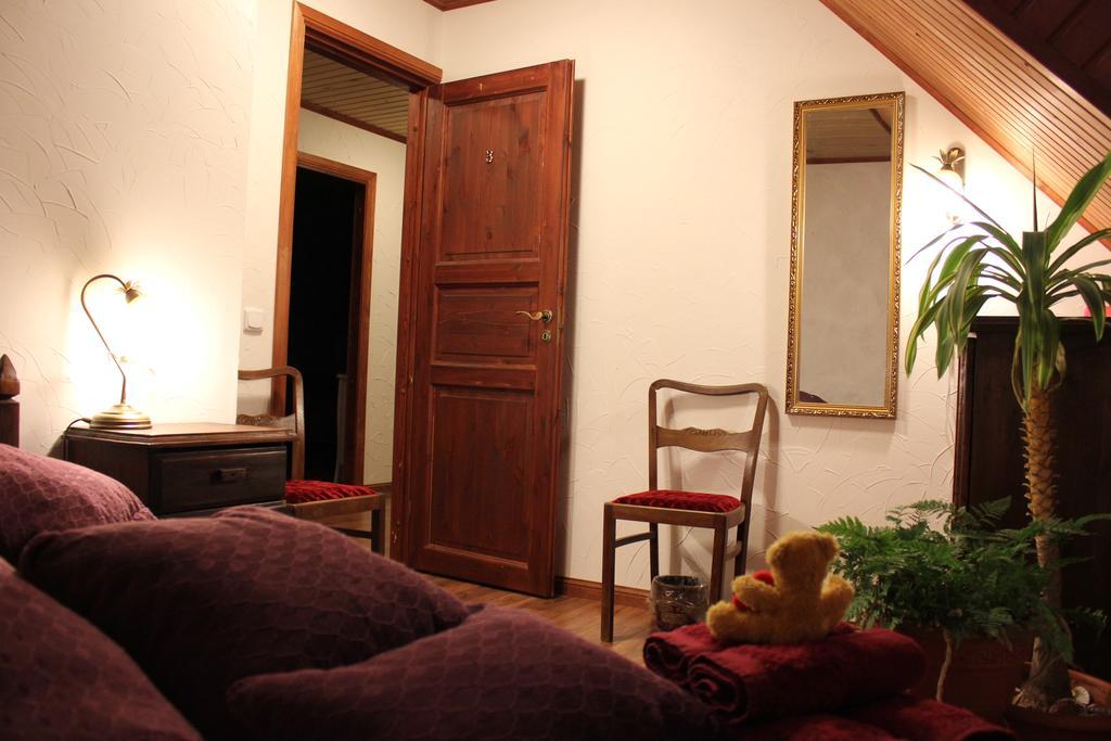 Krapi Guesthouse Treimani Номер фото