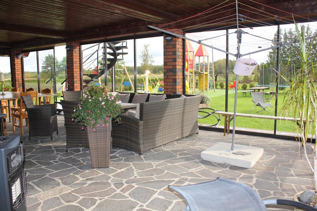 Krapi Guesthouse Treimani Экстерьер фото