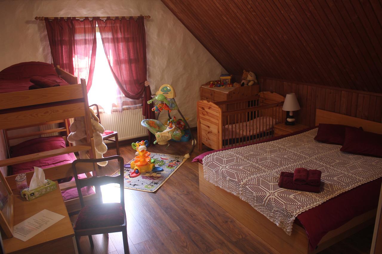 Krapi Guesthouse Treimani Экстерьер фото